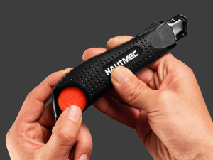 HAUTMEC 2PCS 18mm Utility Knife Box Cutter with Safety Quick Change Button, Snap off Black SK2 Ultra Sharp Blade, Anti-Slip Ergonomic Rubber Handle for Leather, Rubber, Cartons, Boxes HT0081-2PC