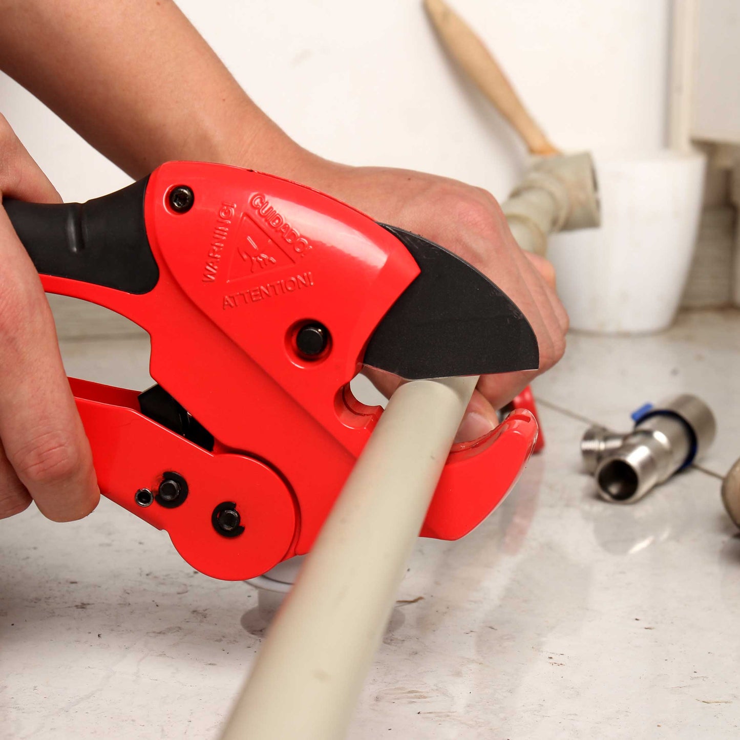 HAUTMEC Multifunction Ratchet-type Tube and Pipe Cutter, One-hand Fast Pipe Cutting Tool for Cutting Up to 1-5/8 inch, 3-in-1 Tubes, Wire and Trunking cutter HT0257-TC
