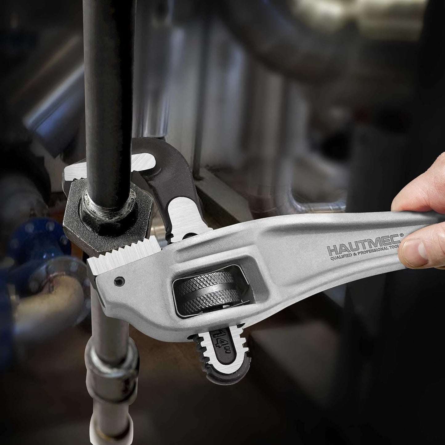 HAUTMEC 14 Inch Aluminum Offset Pipe Wrench, Heavy Duty Adjustable Plumbing Wrench, 2" Jaw Capacity, 40% Lighter Drop Forged Construction, for Use in Tight Spaces HT0189