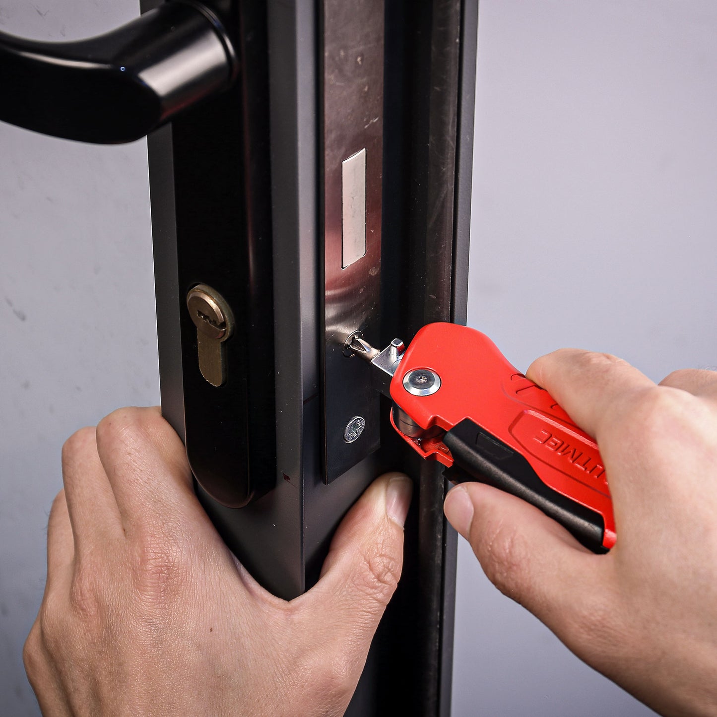 HAUTMEC Folding Utility Knife with Screwdriver, Heavy-Duty Aluminum Box Cutter with Quick-Change Blade, Wire Stripper, Blade Storage & Safety Lock, Multitool Work Knife for DIY & Jobsite - HT0294